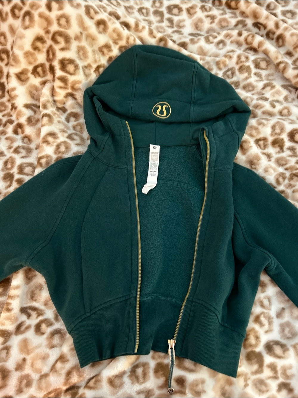 lululemon CROPPED emerald green scuba full zip size 0